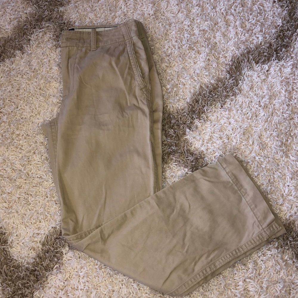 American eagle men’s 30x32 Khaki Pants